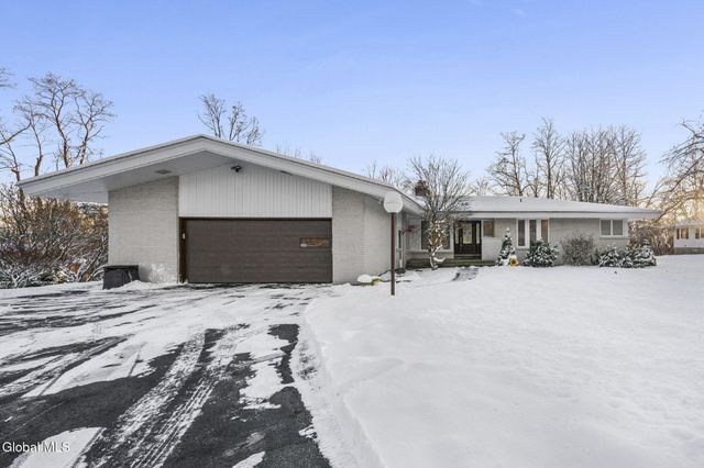 268 Golf Course Road, Amsterdam, NY 12010