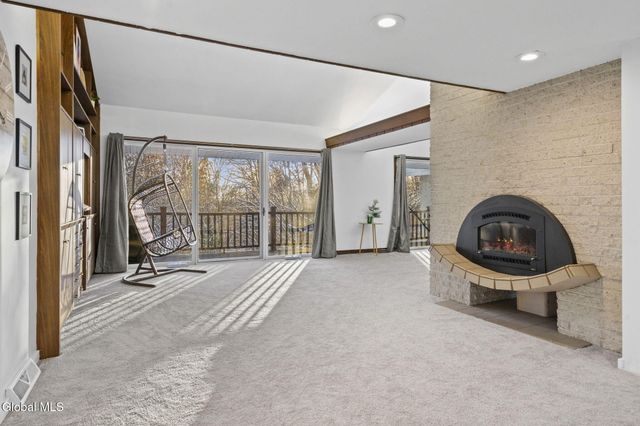 268 Golf Course Road, Amsterdam, NY 12010