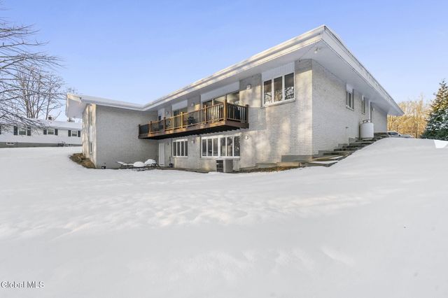 268 Golf Course Road, Amsterdam, NY 12010