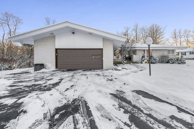 268 Golf Course Road, Amsterdam, NY 12010