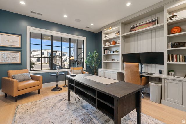 2881 S LEAF LN, Washington, UT 84780