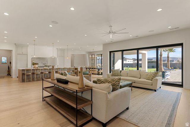 2881 S LEAF LN, Washington, UT 84780