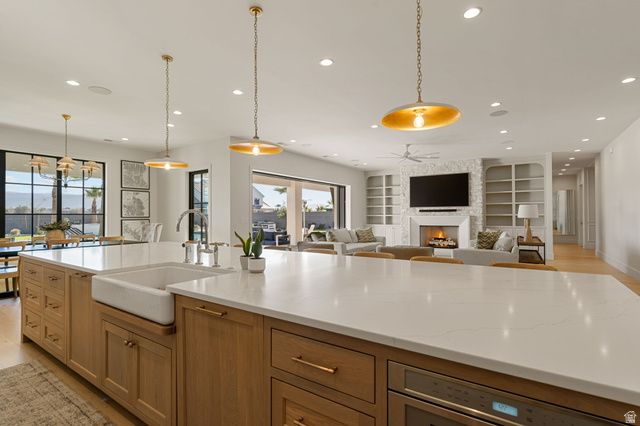 2881 S LEAF LN, Washington, UT 84780