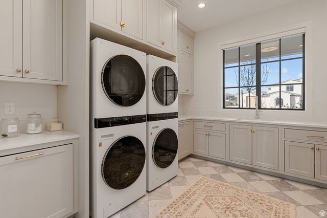 2881 S LEAF LN, Washington, UT 84780