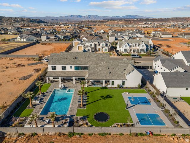 2881 S LEAF LN, Washington, UT 84780