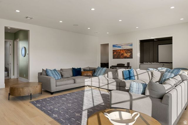 2881 S LEAF LN, Washington, UT 84780