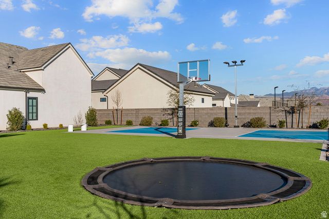 2881 S LEAF LN, Washington, UT 84780