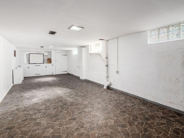 399 Northridge Road, Columbus, OH 43214