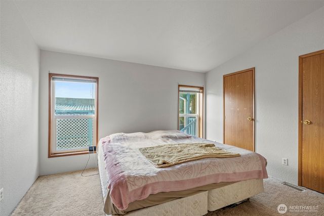 5400 Meeker Drive #104, Kalama, WA 98625