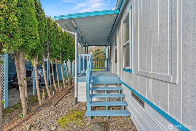 5400 Meeker Drive #104, Kalama, WA 98625