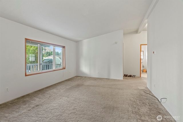 5400 Meeker Drive #104, Kalama, WA 98625