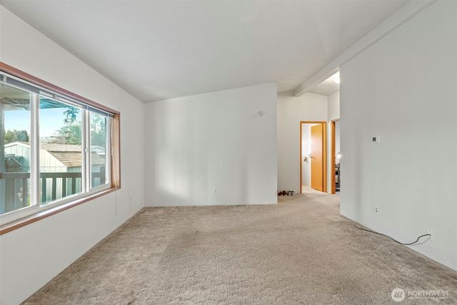 5400 Meeker Drive #104, Kalama, WA 98625