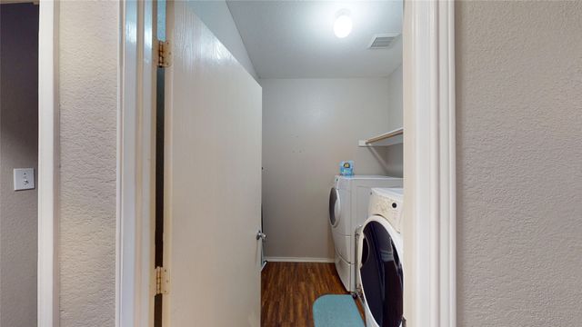 705 Chalk Knoll Road, Fort Worth, TX 76108