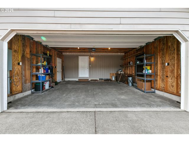 155 Se WHALESONG Dr, Depoe Bay, OR 97341