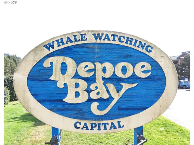 155 Se WHALESONG Dr, Depoe Bay, OR 97341