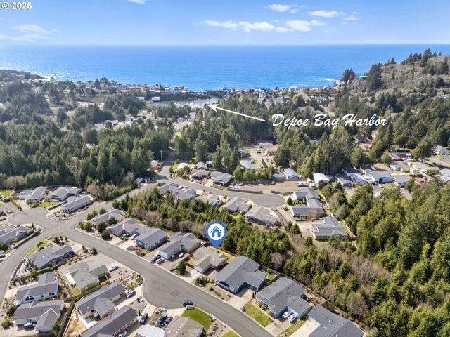 155 Se WHALESONG Dr, Depoe Bay, OR 97341