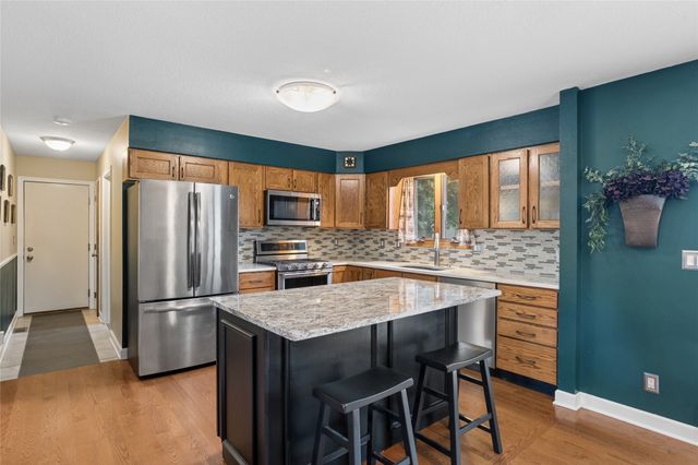 921 SE Peterson Drive, Ankeny, IA 50021