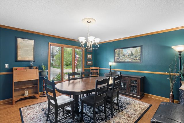 921 SE Peterson Drive, Ankeny, IA 50021