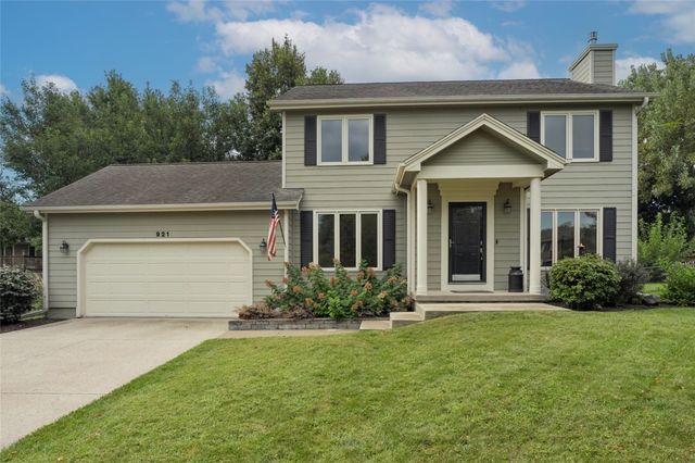 921 SE Peterson Drive, Ankeny, IA 50021