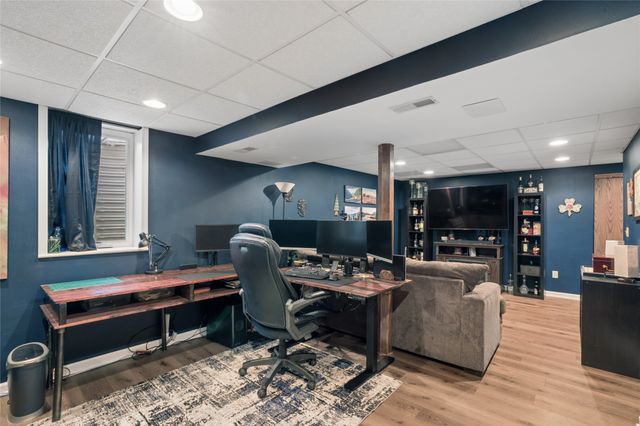 921 SE Peterson Drive, Ankeny, IA 50021