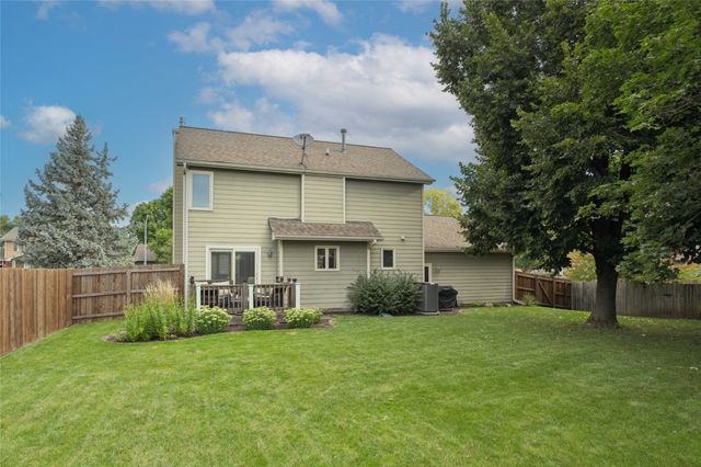 921 SE Peterson Drive, Ankeny, IA 50021