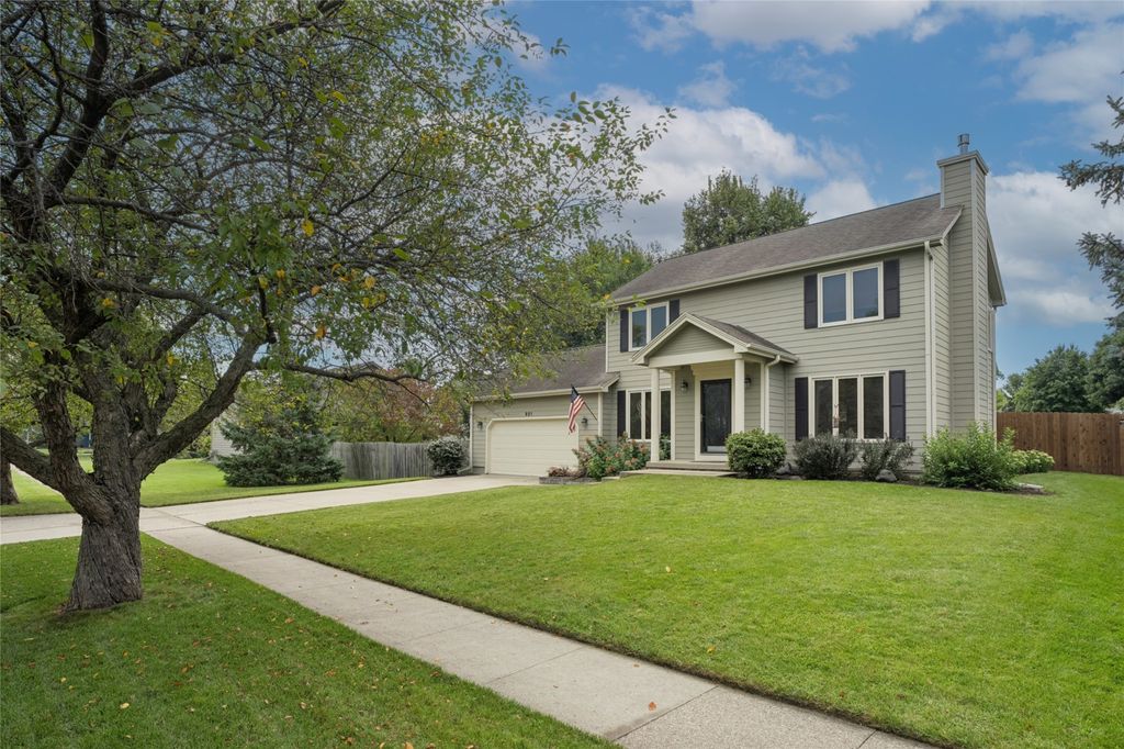 921 SE Peterson Drive, Ankeny, IA 50021