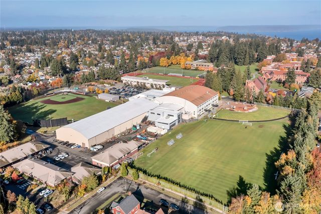 3421 N 8th Street, Tacoma, WA 98406