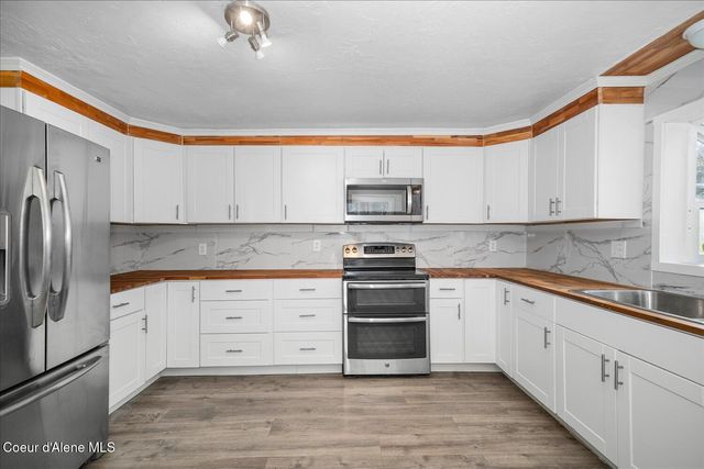11102 N 4th ST, Hauser, ID 83854