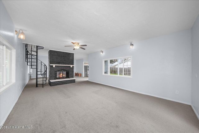 11102 N 4th ST, Hauser, ID 83854