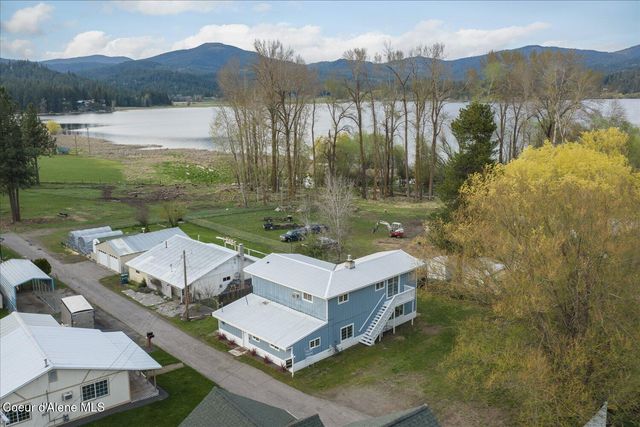 11102 N 4th ST, Hauser, ID 83854