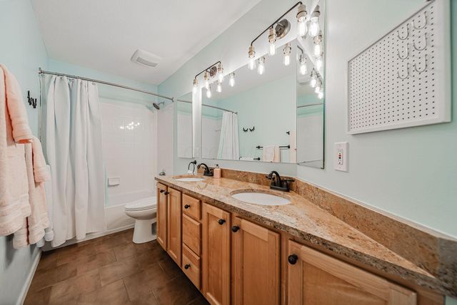 2154 Pleasant Colony Drive, Lewis Center, OH 43035