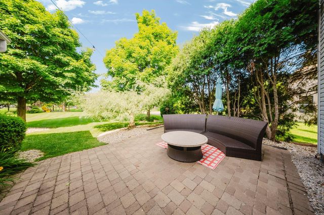 2154 Pleasant Colony Drive, Lewis Center, OH 43035