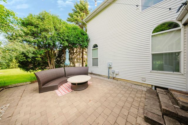 2154 Pleasant Colony Drive, Lewis Center, OH 43035