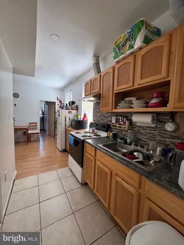 610 SNYDER AVE, Philadelphia, PA 19148