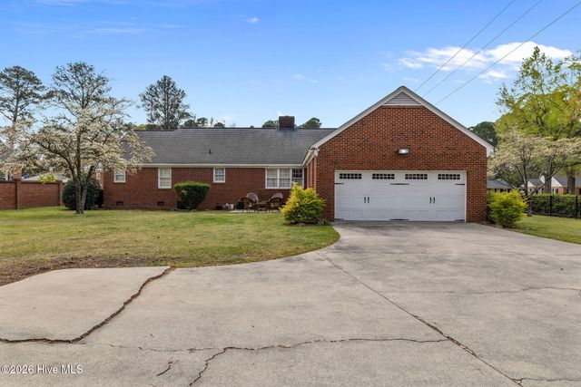 1701 E Walnut Street, Goldsboro, NC 27530