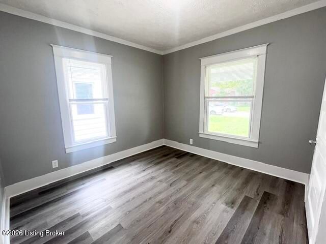 3748 Kahlert Ave, Louisville, KY 40215