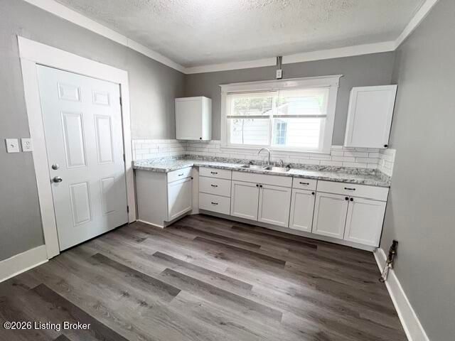 3748 Kahlert Ave, Louisville, KY 40215