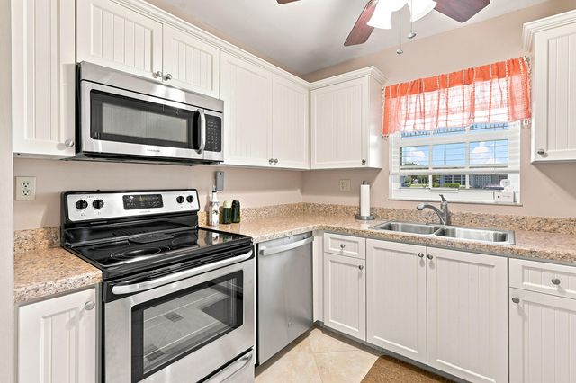 14499 CANALVIEW Drive D, Delray Beach, FL 33484