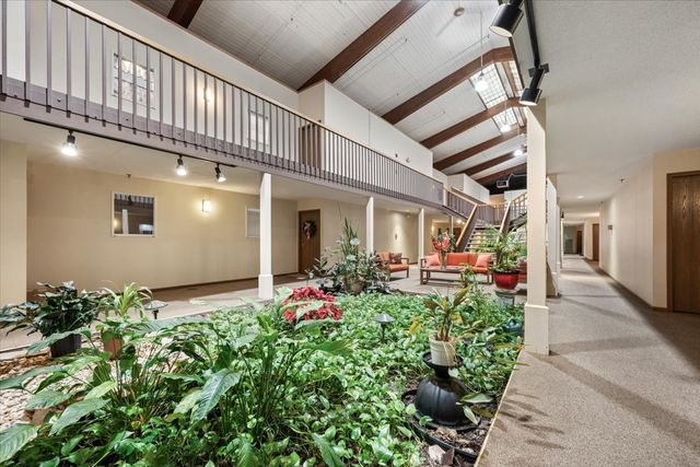 800 Ridge Road 117, Wilmette, IL 60091