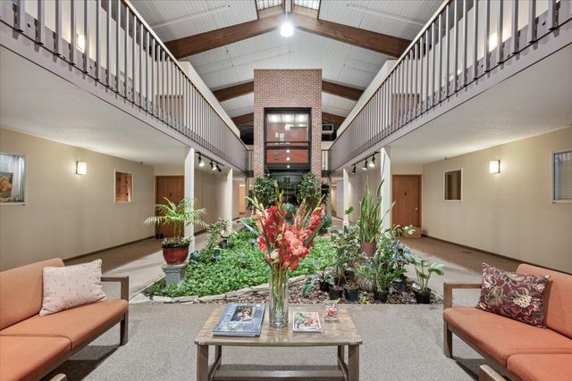 800 Ridge Road 117, Wilmette, IL 60091