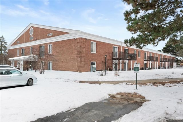 800 Ridge Road 117, Wilmette, IL 60091