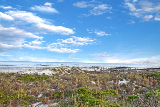 4955 Medoras Ave, St Augustine, FL 32080