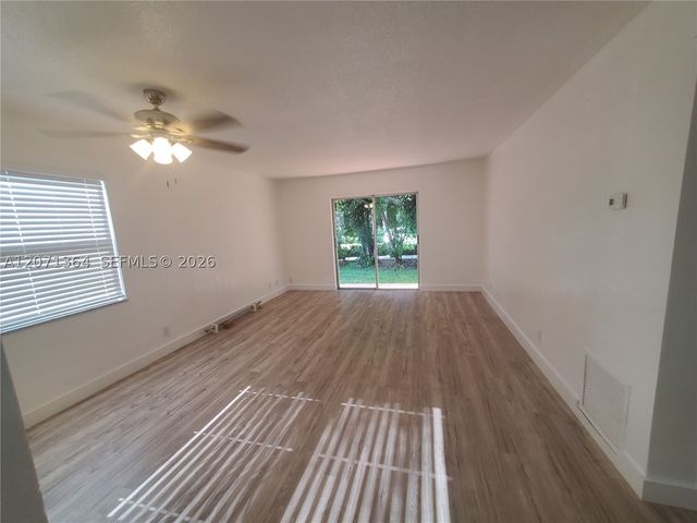 9203 NW 38th Dr 2, Coral Springs, FL 33065