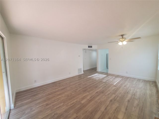 9203 NW 38th Dr 2, Coral Springs, FL 33065