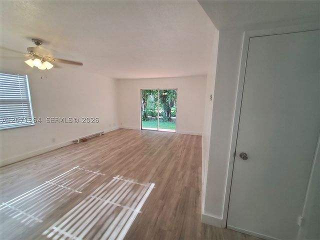9203 NW 38th Dr 2, Coral Springs, FL 33065