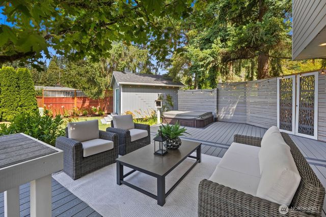 7523 141st Avenue NE, Redmond, WA 98052