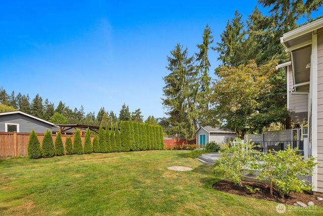 7523 141st Avenue NE, Redmond, WA 98052