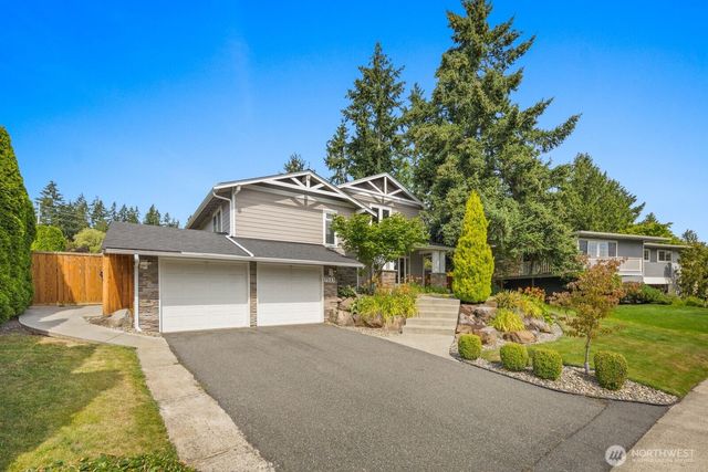 7523 141st Avenue NE, Redmond, WA 98052