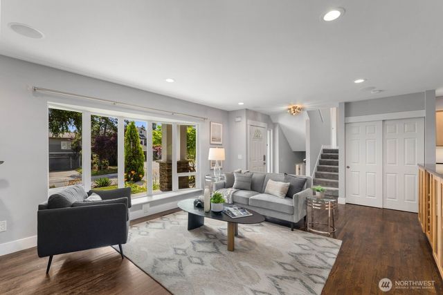7523 141st Avenue NE, Redmond, WA 98052