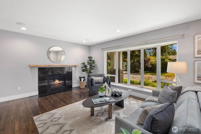 7523 141st Avenue NE, Redmond, WA 98052